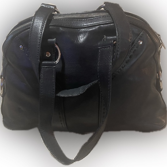 Yves Saint Laurent Muse Leather Handbag - Picture 4 of 12